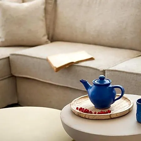Ceramio فندق 4*